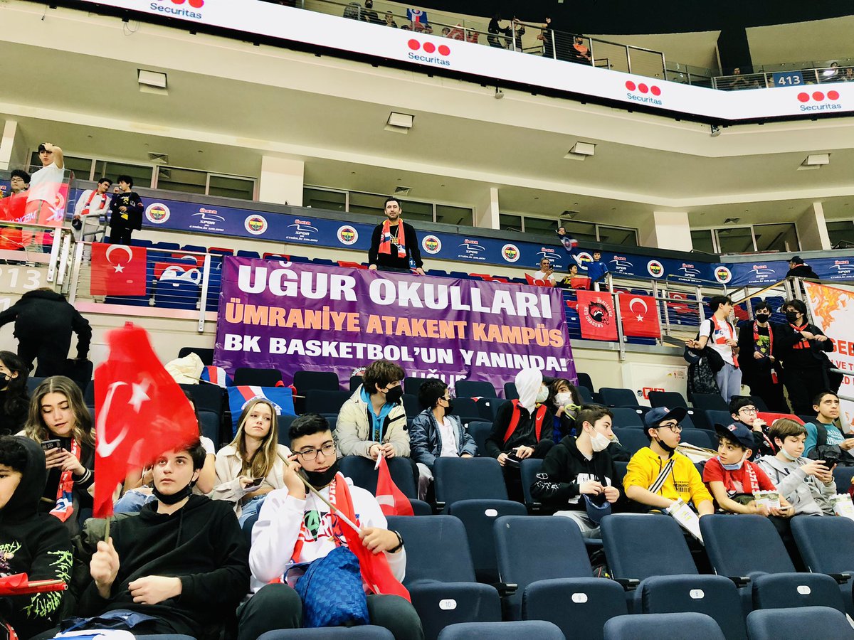 Bahçeşehir Koleji Basketbol Europe Cup Finalinde! 🏆🏀
#FlyHighTogether 

<a href="/nilcicek/">Nil Çiçek</a> <a href="/CengizMAN1/">Cengiz ŞİŞMAN</a> 
@recepsuekinci <a href="/ardaergez/">Arda ERGEZ</a>