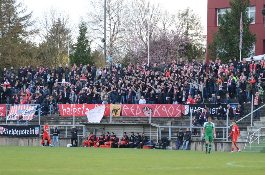 FSVZwickau's tweet photo. ๐ Unser Spielbericht zum Pokalerfolg in Markkleeberg ๐ https://t.co/D8Hoj8fYXm #KICFSV https://t.co/CNynWUgo75