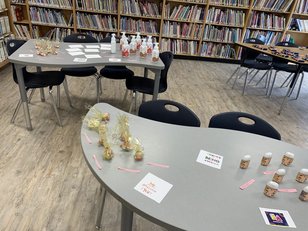 We have the most INCREDIBLE EA team here at King George School - we can’t thank them enough for all that they do for us each and every day 💕🤗💕 <a href="/kgscobras/">King George</a> <a href="/GEDSB/">Grand Erie District School Board</a> <a href="/C_Bannister/">Cheryl Bannister</a> #leadGEDSB