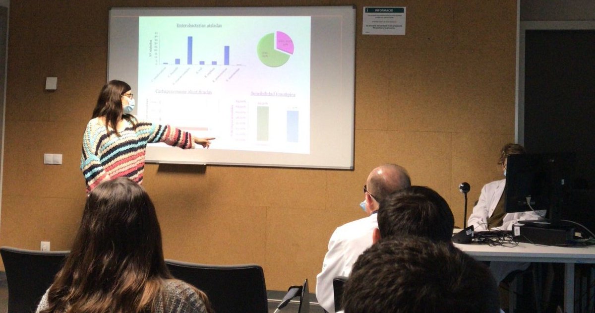 Microbiología Clínica HUSE (@microhuse) on Twitter photo Presentación de los proyectos de investigación fin de residencia de nuestros R4 @ArcayBarral, alteraciones del microbioma en alergias alimentarias y <a href="/SaraFr1/">Sara Fernández Ruiz</a>, genómica de las enterobacterias productoras de carbapenemasas en Baleares, gran trabajo, orgullosos de vosotros! 👏👏👏 Presentación de los proyectos de investigación fin de residencia de nuestros R4 @ArcayBarral, alteraciones del microbioma en alergias alimentarias y <a href="/SaraFr1/">Sara Fernández Ruiz</a>, genómica de las enterobacterias productoras de carbapenemasas en Baleares, gran trabajo, orgullosos de vosotros! 👏👏👏