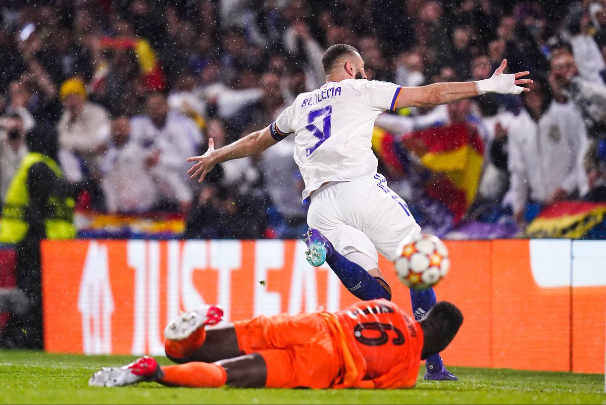 theMadridZone's tweet photo. Karim Benzema this season:

• 43 games
• 42 goals
• 13 assists

Best player on the planet. 🤯🔥 https://t.co/oZbMb1M1En
