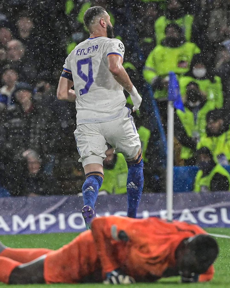 sportbible's tweet photo. What a photo 🤯 https://t.co/S3IC6oGB21