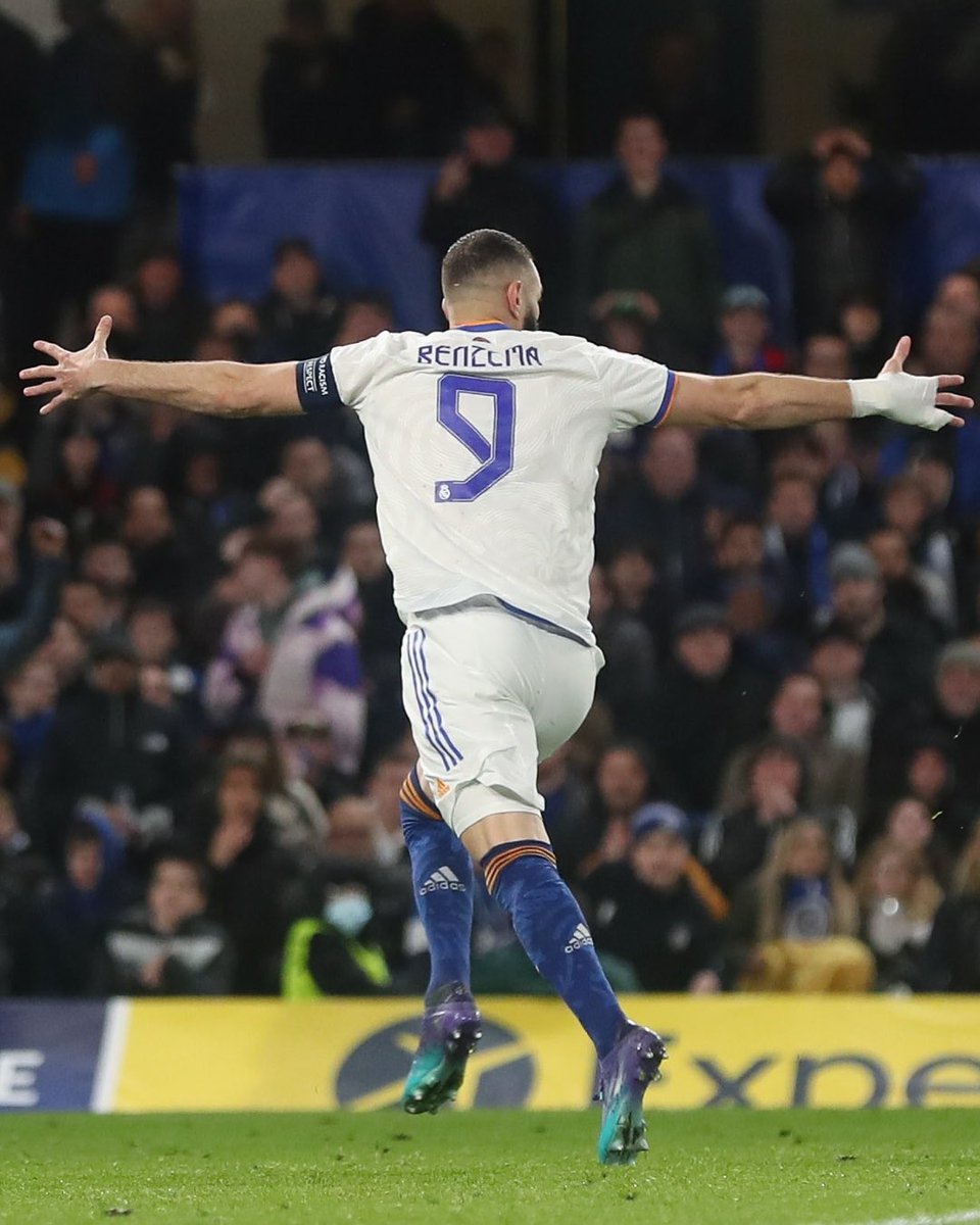 RMadrid_actu's tweet photo. 📊🤴Le match GRANDIOSE de Karim Benzema🇫🇷 en chiffres 🆚 Chelsea:

89% précision passes
45 passes tentées
40 passes réussies
13 passes dans les derniers metres
4 tirs
3 tirs cadrés
3 balles dans la surface adverse
3 buts

#Chelseareal #Benzema #RealMadrid https://t.co/3QwnrKz8wI