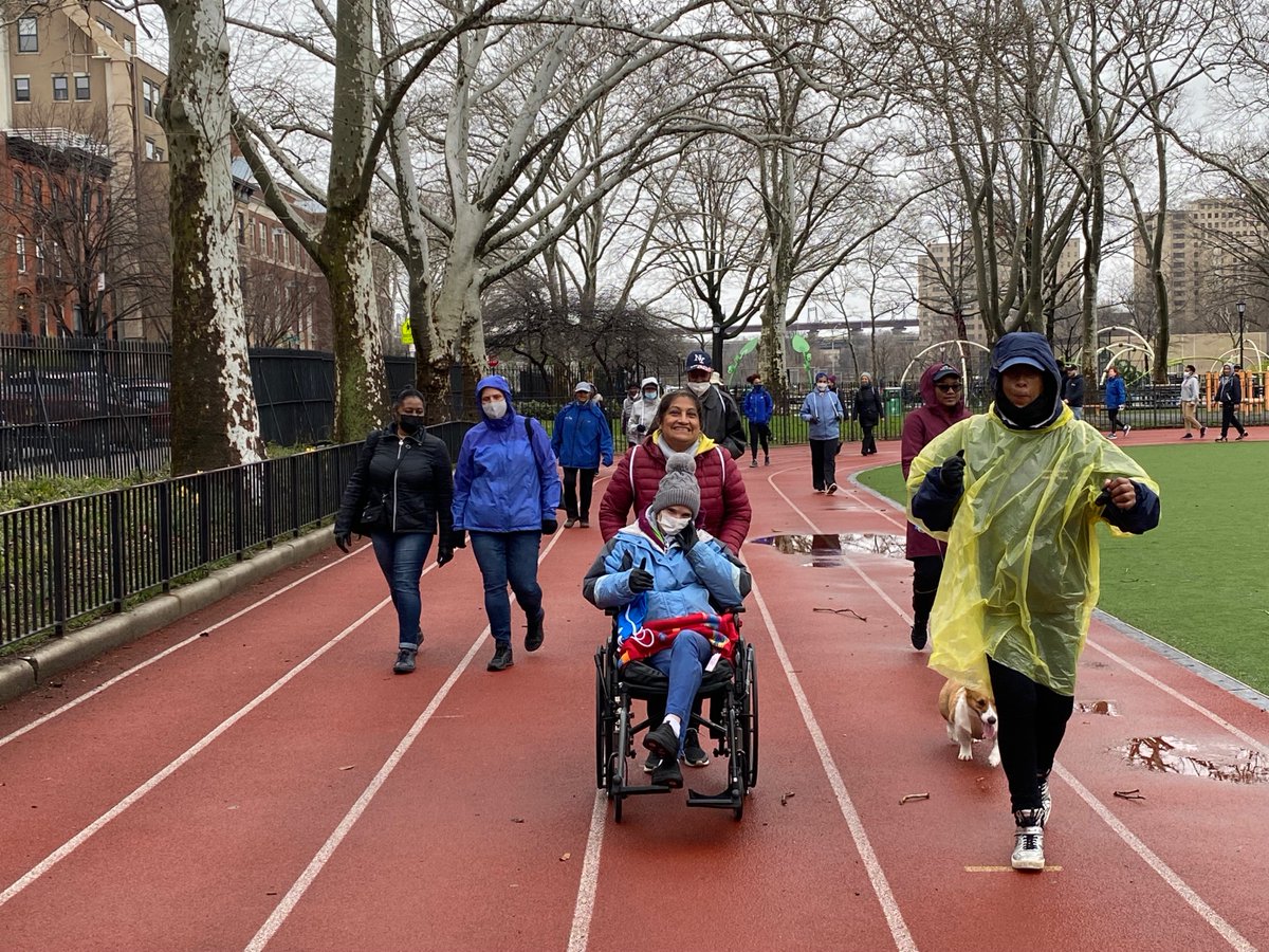 nyrr's tweet photo. Strides start with small steps.
Today, our #NYRRStriders took to the streets & track for #NationalWalkingDay. If there’s someone in your life that could benefit from staying active with NYRR, help them take that first step by sharing this post: https://t.co/ikgpVdByid https://t.co/xnrxpOsKNh
