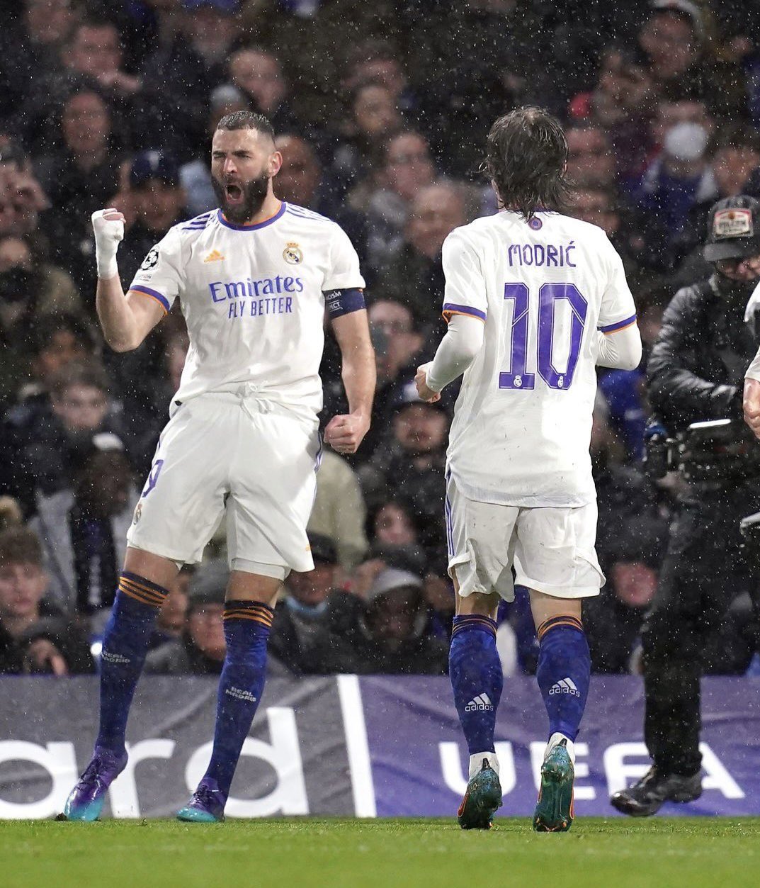 Luka Modrić on Twitter: "What a player! @Benzema https://t.co/iiDp1sCJGR" /  Twitter