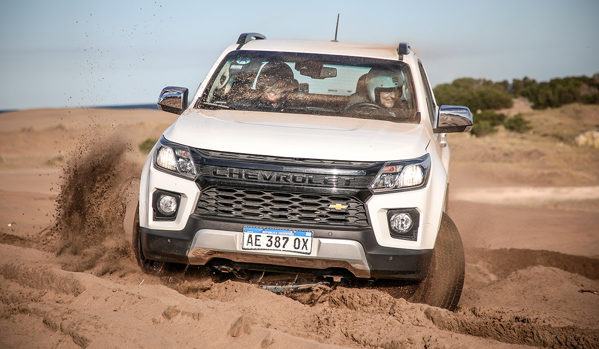AutoTestArg's tweet photo. MASTER TEST (Pick Ups medianas)
.
🚘 Chevrolet S10 High Country
👉 Motor: 4L / 2.8 turbodiésel
👉 Potencia: 200 CV
👉 Torque: 500 Nm
👉 Caja: automática, 6 marchas
.
¿Cómo creés que le irá a la pick up de la marca norteamericana?
.
#s10 #MasterTestAT #Chevrolets10 https://t.co/UaM2covs90
