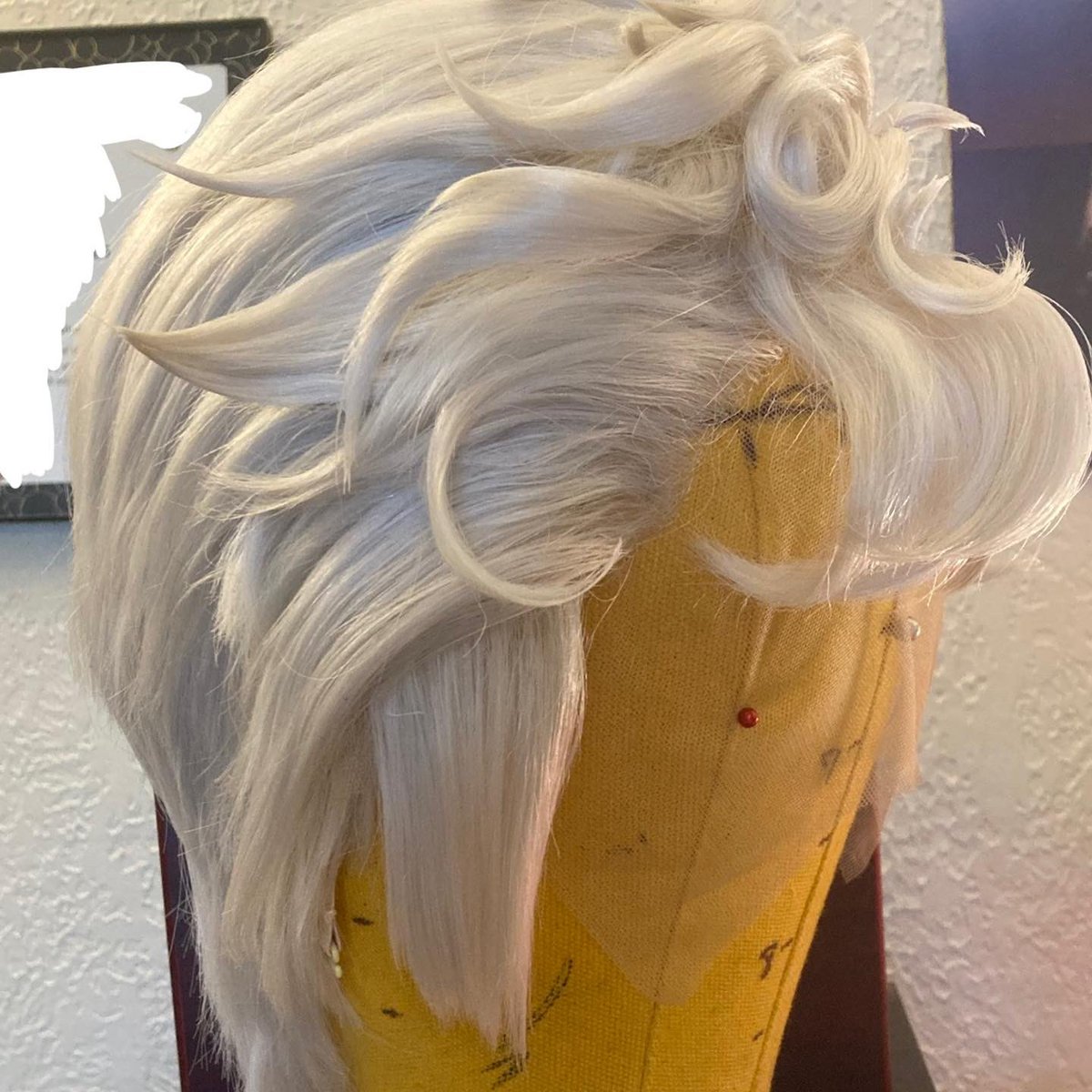 fastmelodicwigs's tweet photo. Another finished backlog piece. Essek from Critical Role. 

#criticalrole #wigcommissions #essektheylss #essekcriticalrole https://t.co/Rp16fYAykS