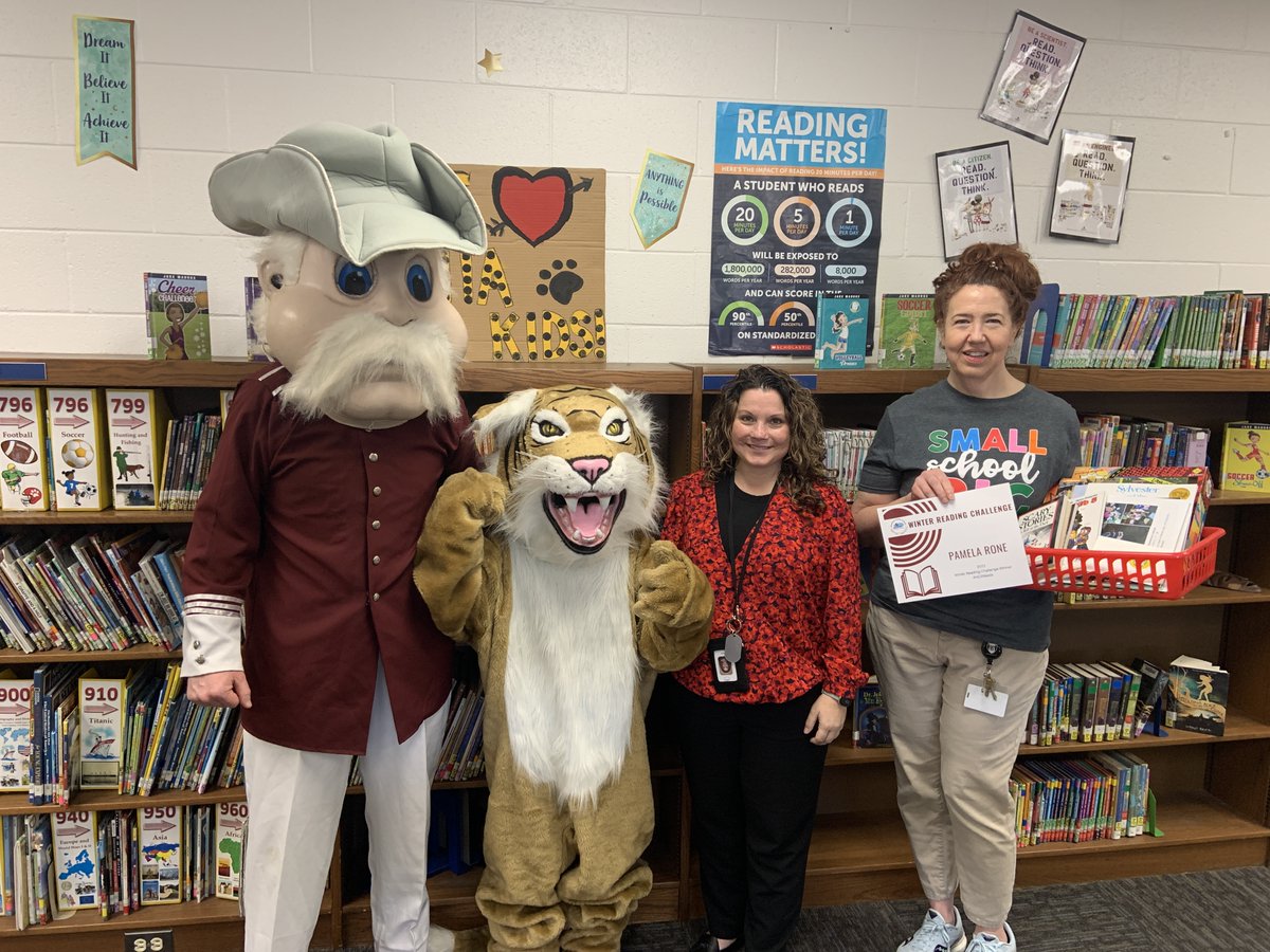 HendersonSchool's tweet photo. This past Monday was National School Librarian Day! A Big THANK YOU to our media specialists for making our media centers a space for reading & STEAM learning.
A special thank you to @hcplky for supporting our students & staff. We appreciate all that you do!
#HCSREADS https://t.co/HjbxlCRItB