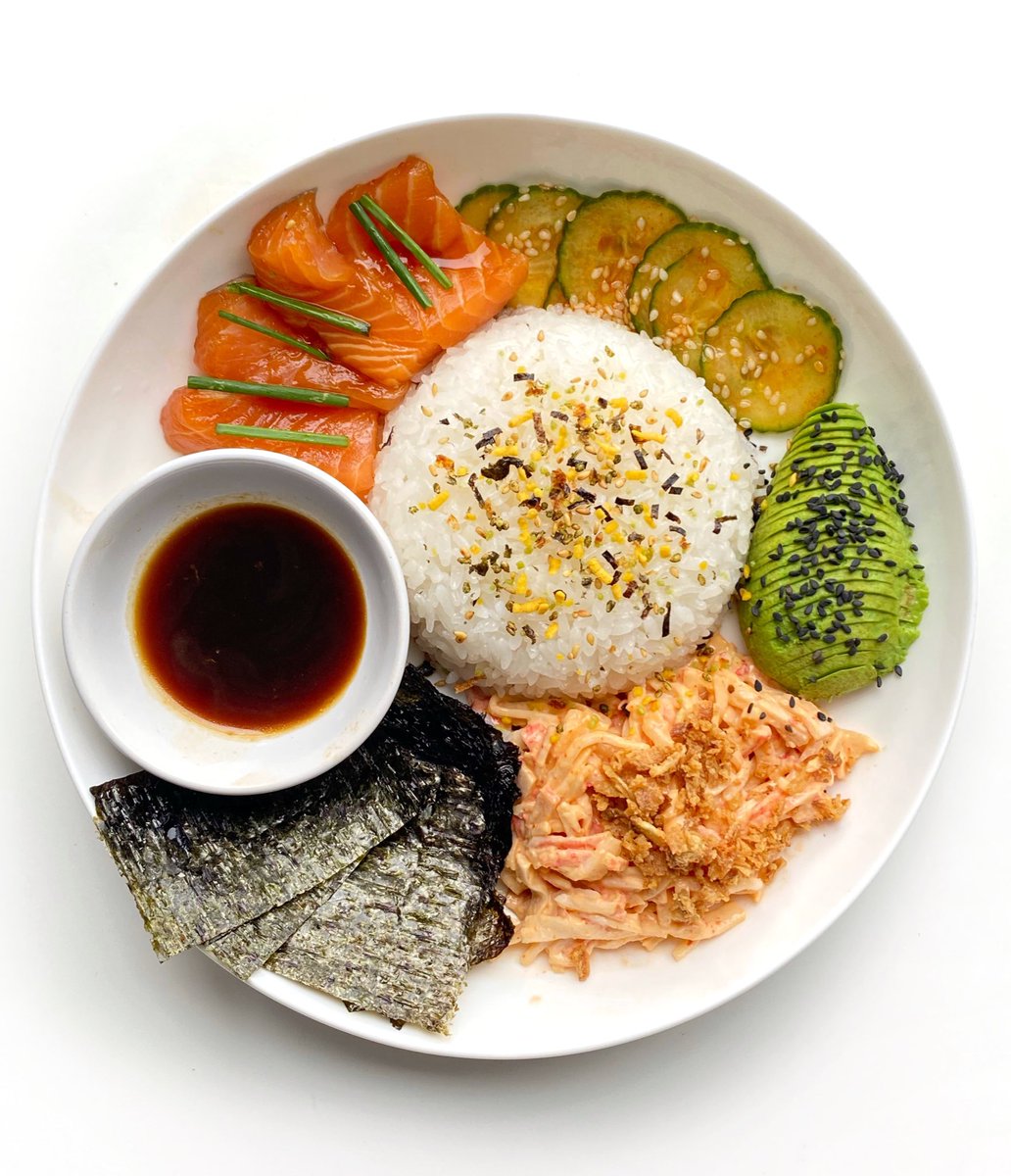 thefrontable's tweet photo. California Roll Bowl https://t.co/7WuAepw166 https://t.co/MSpvqunRrK
