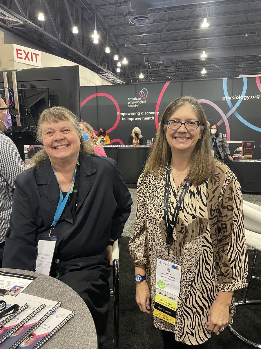 AdvPhysiolEduc's tweet photo. ICYMI @AdvPhysiolEduc Editors networked with authors at 3 Meet the Editors sessions @expbio. What a great meeting! #APSatEB #ExpBio https://t.co/f7gCGWP0k7