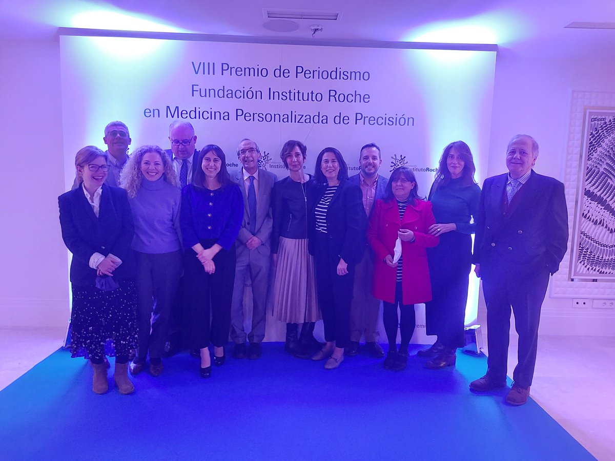 meriti's tweet photo. Hoy, muchos DM y ex-DM hemos acompañado a @_soniamoreno y José Ramón Zárate (Txerra) en los #PremioPeriodismoFIR Enhorabuena!!!! Orgullosos del periodismo de @diariomedico!!!       @InstitutoRoche https://t.co/evG4SR0zmn