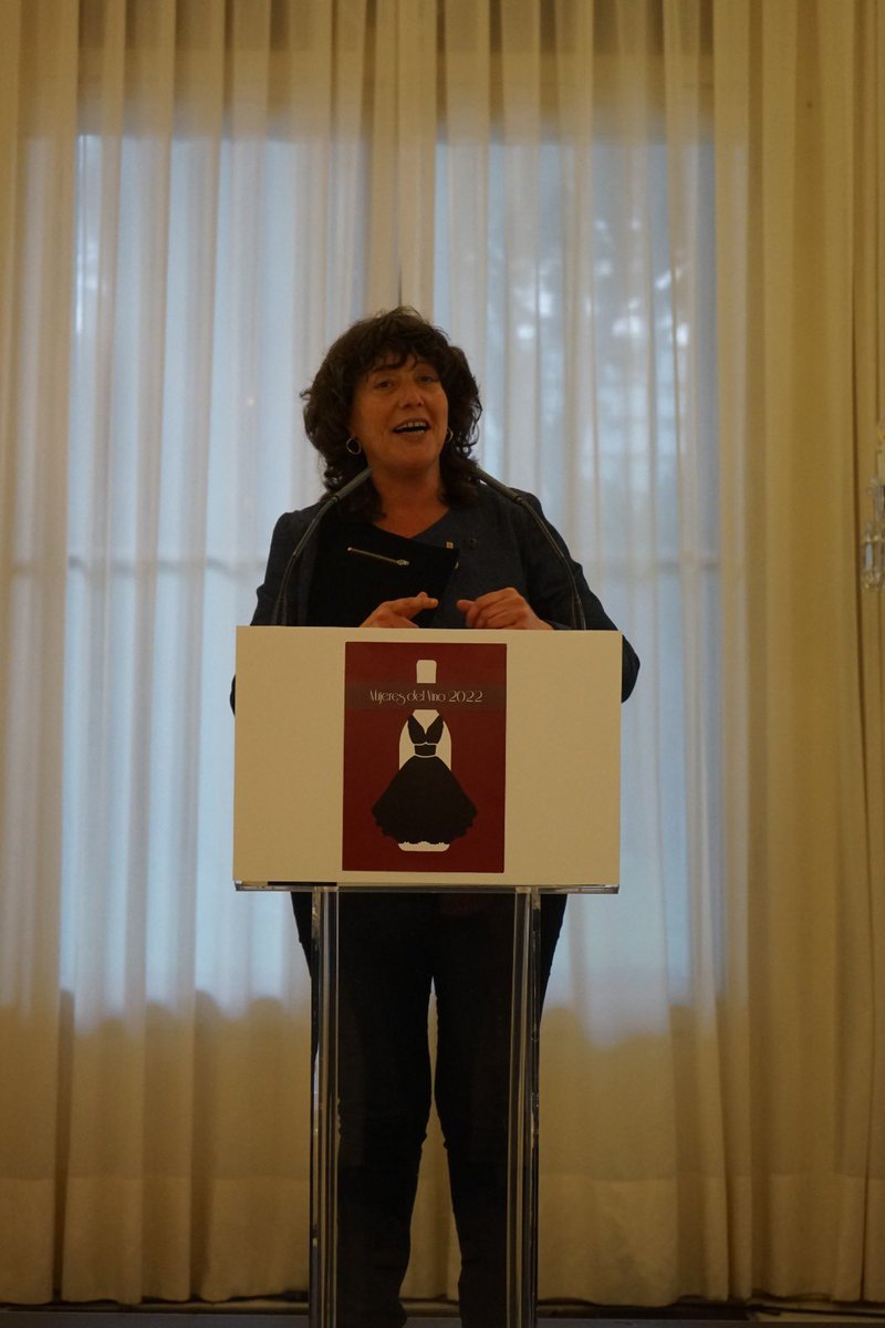 Sempre liderant amb generositat <a href="/MujeresDlVino/">Mujeres del Vino</a>. Perquè necessitem referents per a totes les que han de venir, i vulguin dedicar-se a aquest ofici vi-tal i extraordinari. ❤️👗