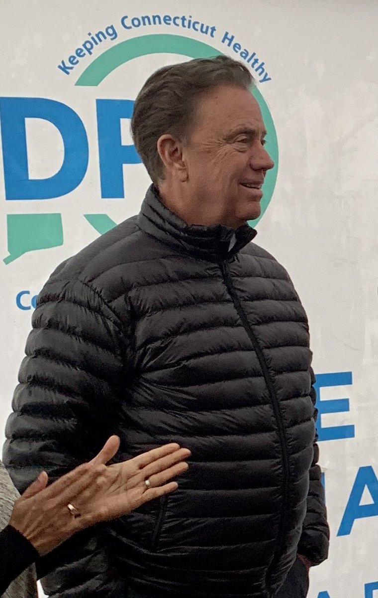 jodilatina8's tweet photo. ⁦@GovNedLamont⁩ says he will not support violating the so-called revenue cap to pay for tax cuts.  Sounding more like a Republican he signals to his Democratic colleagues - figure it out. Story at 6! ⁦@WTNH⁩ ⁦@ctcapitolreport⁩ #tax #spend #budget https://t.co/dEX69oZrVv
