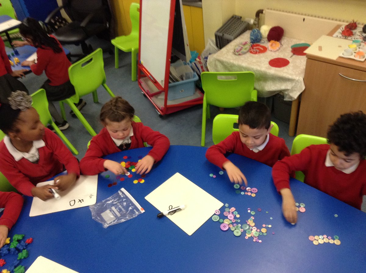 Year1Pill's tweet photo. There were some marvellous mathematicians in 1NS today! We were estimating sets, grouping and counting in 10s and comparing our estimates to our totals. We had great fun! Super team work too!!
@Pill_Primary  @HT_PillPS20  @EAS_STEM  #mathsisfun https://t.co/oBZYnhC8pN