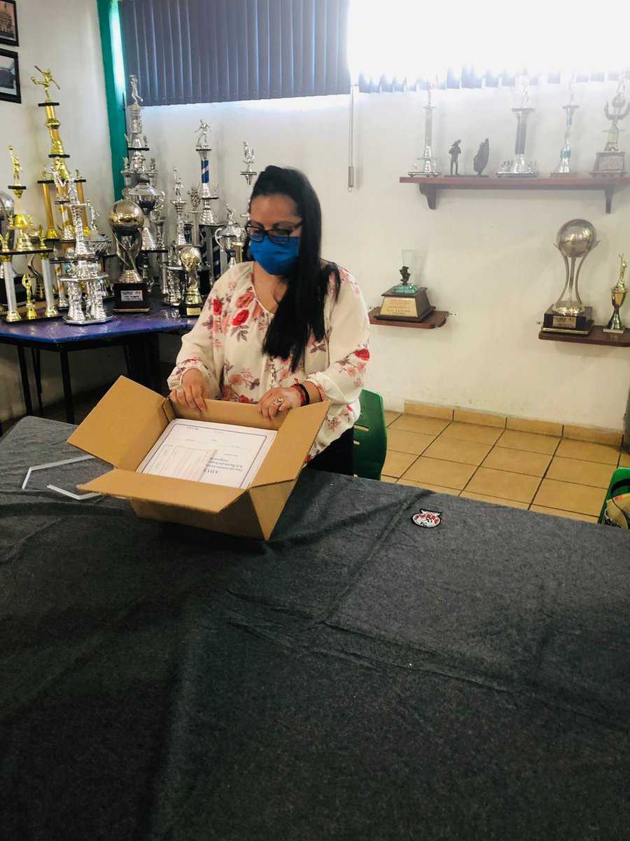 oficial_74's tweet photo. Arrancamos el segundo día de aplicación de la Prueba turno vespertino #PLANEA2022 con el objetivo de evaluar los conocimientos. @SeducEdoMex de nuestros alumnos de sexto semestre  @israeljeronimol @dbg_epoem @DGEMSedomex @NoeOrtegaCamac1 https://t.co/9wIM3Qdlwj