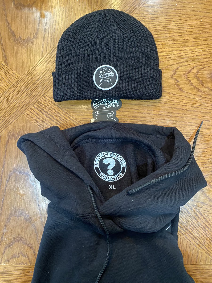 MatthewYoungst2's tweet photo. I received the best package in the mail today!!!! My IF merch!!! Love it!!! #InvisibleFriends #IFmerch @MotionMarkus @RNDMCHARACTERS @BlueCapCo @coinbilly https://t.co/48esFdhTHN