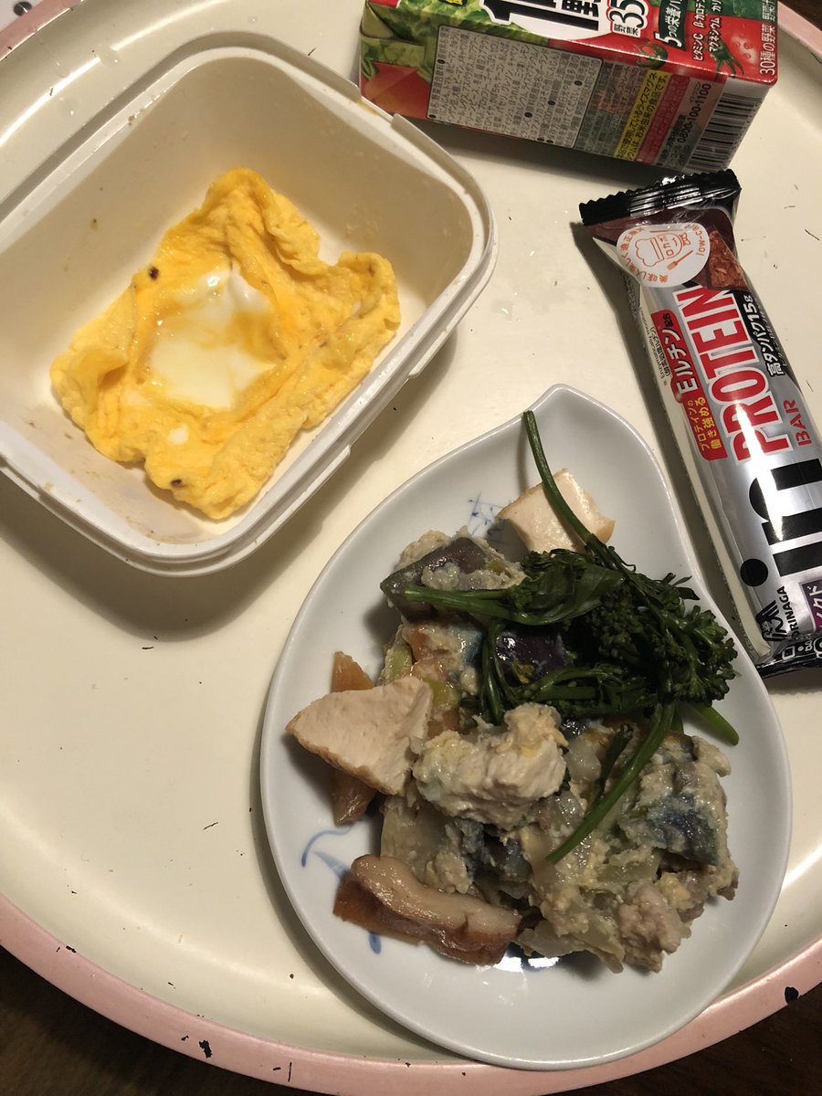 k13ban's tweet photo. 6時起きまだ寒いとさ https://t.co/n2GXwQu58y