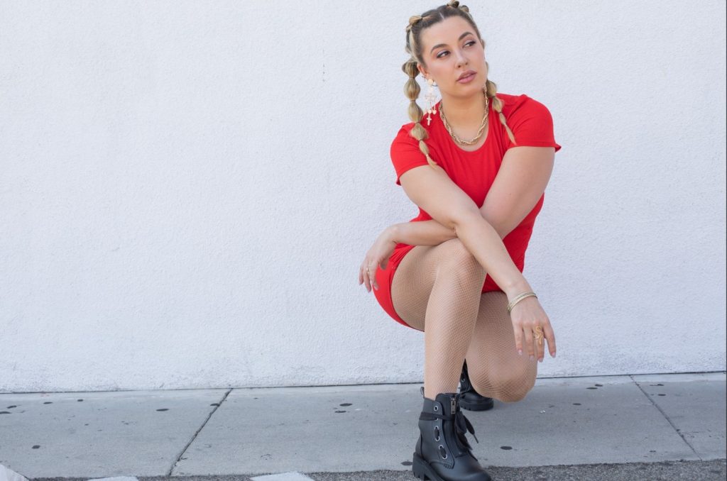 ChilloutRadioco's tweet photo. Paloma Rush Chats New Song ‘Demasiado’ - https://t.co/nOSiAz2ImO https://t.co/L8iZ9qyw6C