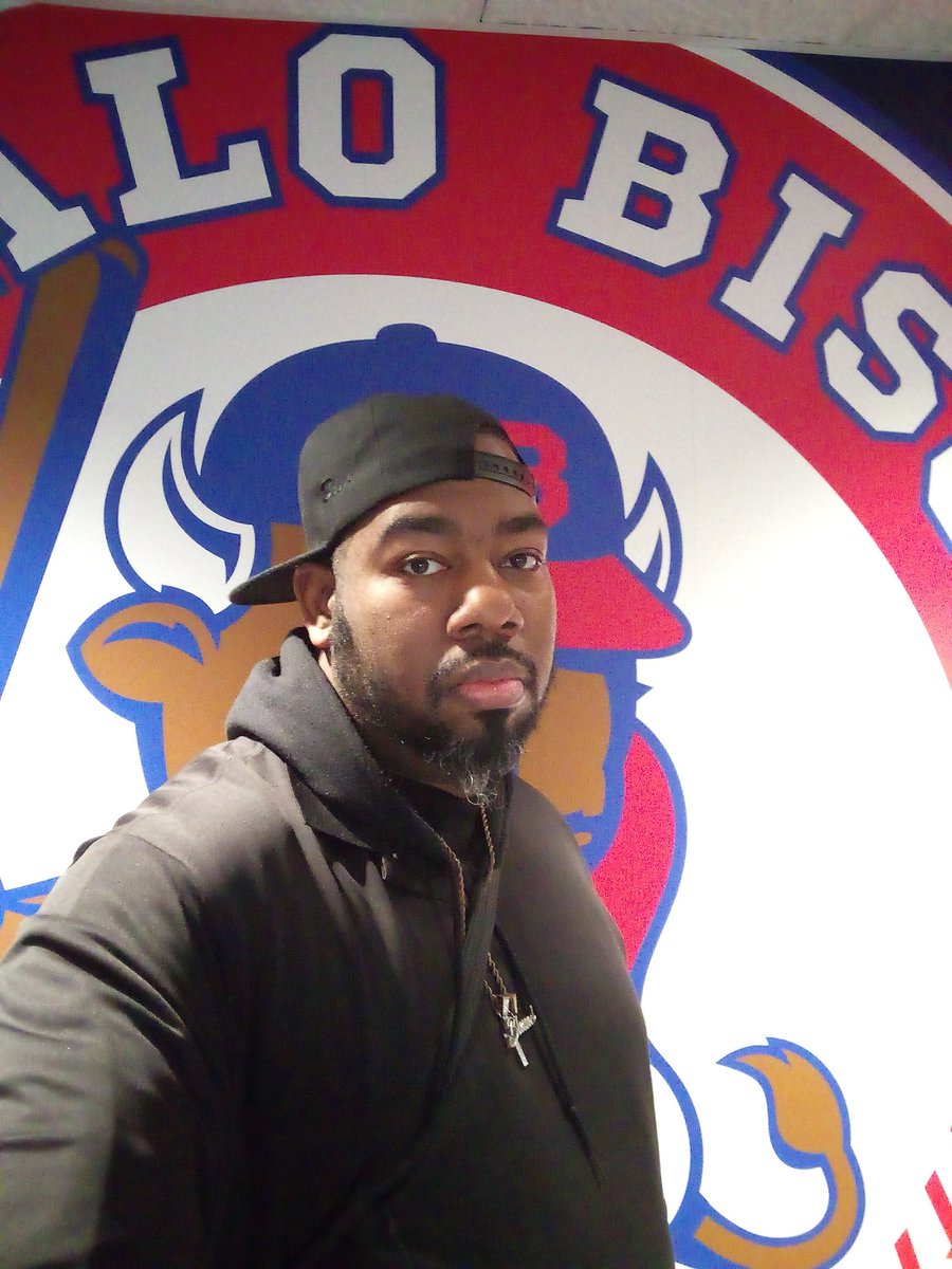 RiseUpFamily's tweet photo. Day 2 of the Bisons Baseball season starts at 6:05pm against the Iowa Cubs. #BisonsBaseball #Bisons #RiseUpFamily #ChallengerNews #wufosports https://t.co/LMNkcJ3tfB