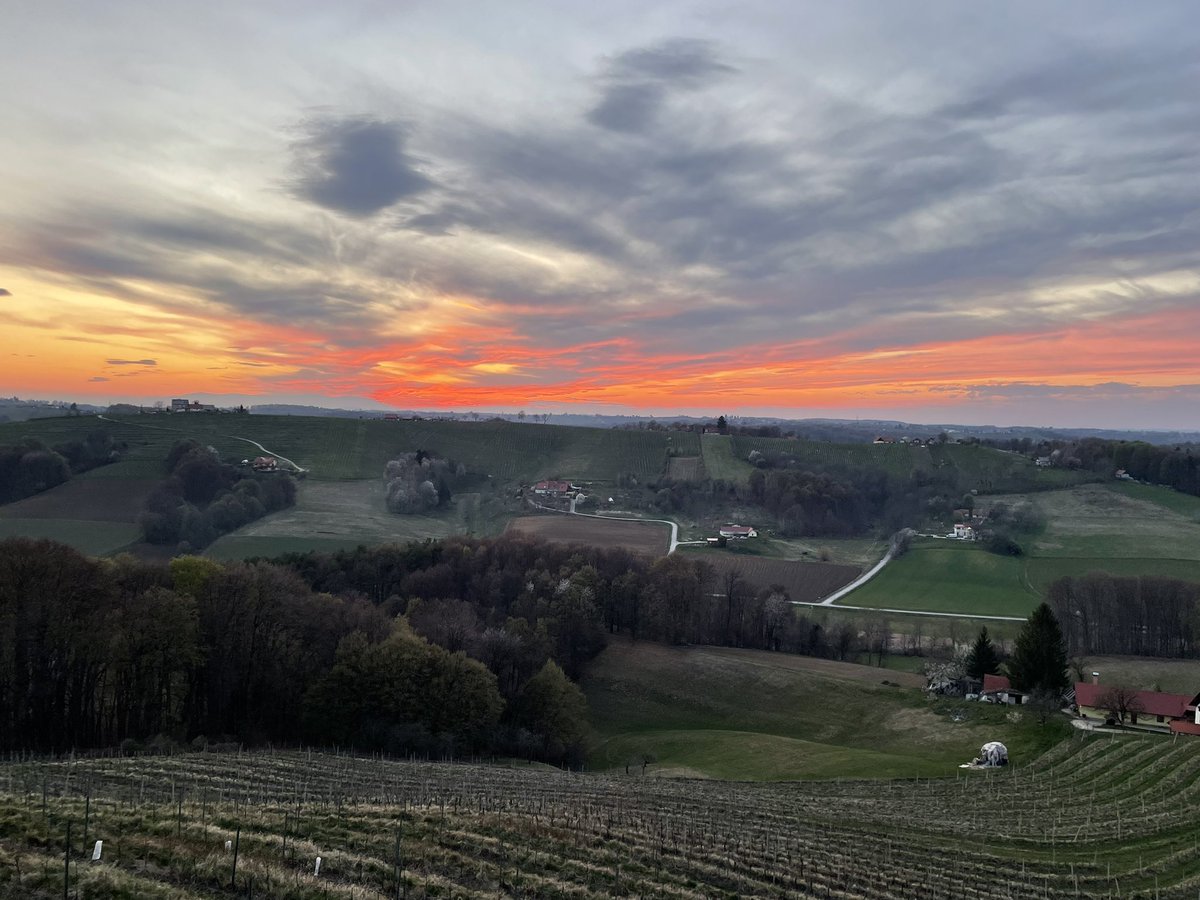 Sunset in S❤️nia, no filters #Slovenia #puklavecfamily