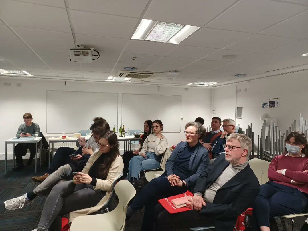 CCS_QMUL's tweet photo. Eva Baltasar has been with us today at QMUL discussing "Permafrost" 😍 The author herself has read fragments from the original version in Catalan, published by El Club Editor, and our PhD student, @CharladyByrne, has read the English translation, edited by @andothertweets ❤🔥 https://t.co/ihGzbStnBX
