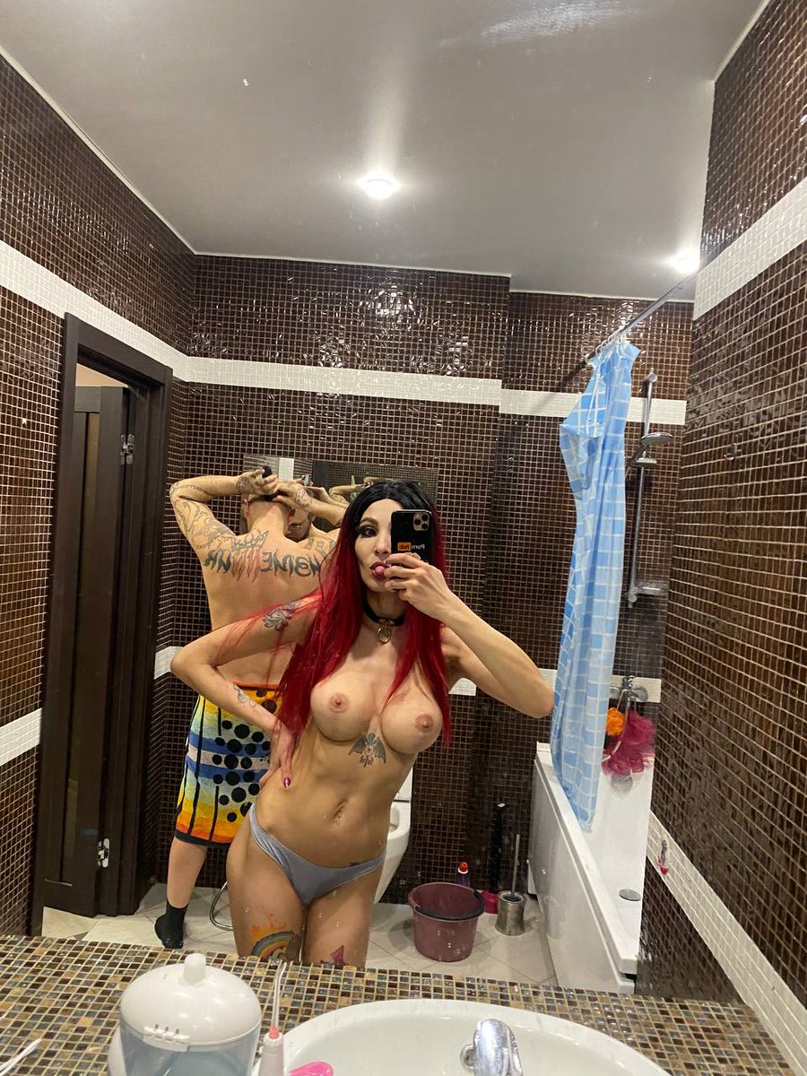nihil667's tweet photo. Have a nice evening, friends✌️💋💋 #nsfw #nsftwt #tattoed #babe #goodgirl #faketits #toplessselfie #selfie #bathroomselfie #tattoo https://t.co/5PRiTHfhn9