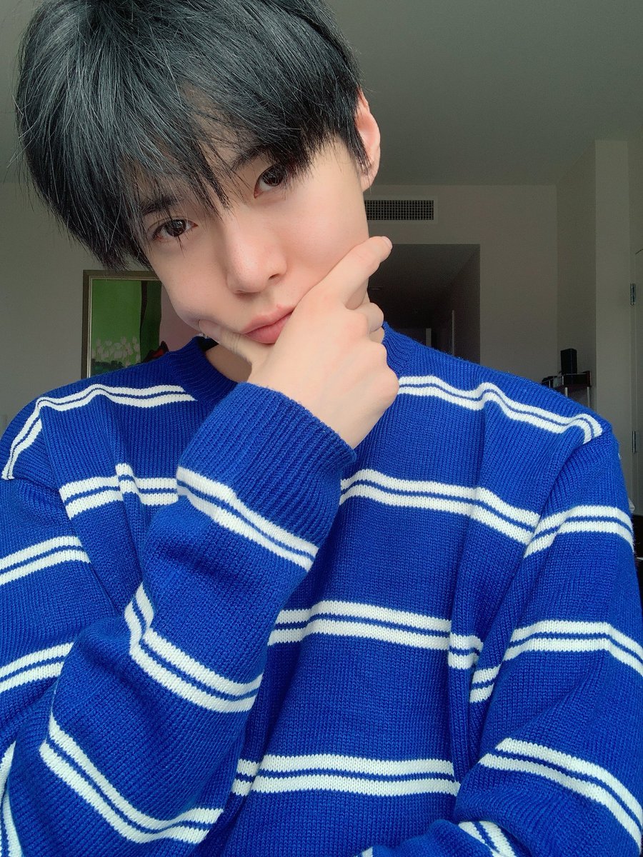 thezoneoffcl's tweet photo. Jamás me quedaría sin ver a @ltsmeSUHO porque todo lo que hace es arte y es necesario recordarle que estos #2yWSUHO han sido los mejores de mi vida con #SHsSpring. Te deseo muchísimo éxito en todo lo que venga ¡eres el mejor! ♡

𝚍𝚎𝚋𝚞𝚐𝚐𝚒𝚗𝚐 ★ #𝐒OUL .𝚣𝚒𝚙 🐇 ! https://t.co/JPSSF3b6ND