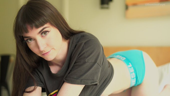Hello lovelies! Come catch up with me and make me cum pretty please n_n  LIVE NOW🔴 https://t.co/ynVL