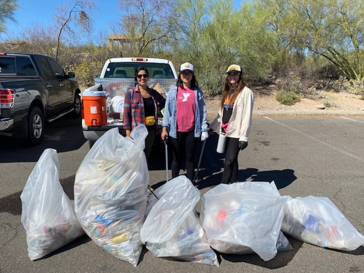 cityoftucson's tweet photo. Thank you to the many volunteers who came out to do cleanups at Escalante, Udall, and Kennedy parks this past weekend. Many bags of trash were picked-up! #TeamUpToCleanUpTucson @TCBTrees4Tucson
Check out the next events to volunteer at https://t.co/jBmalXlmze https://t.co/fR2gkSpzIY