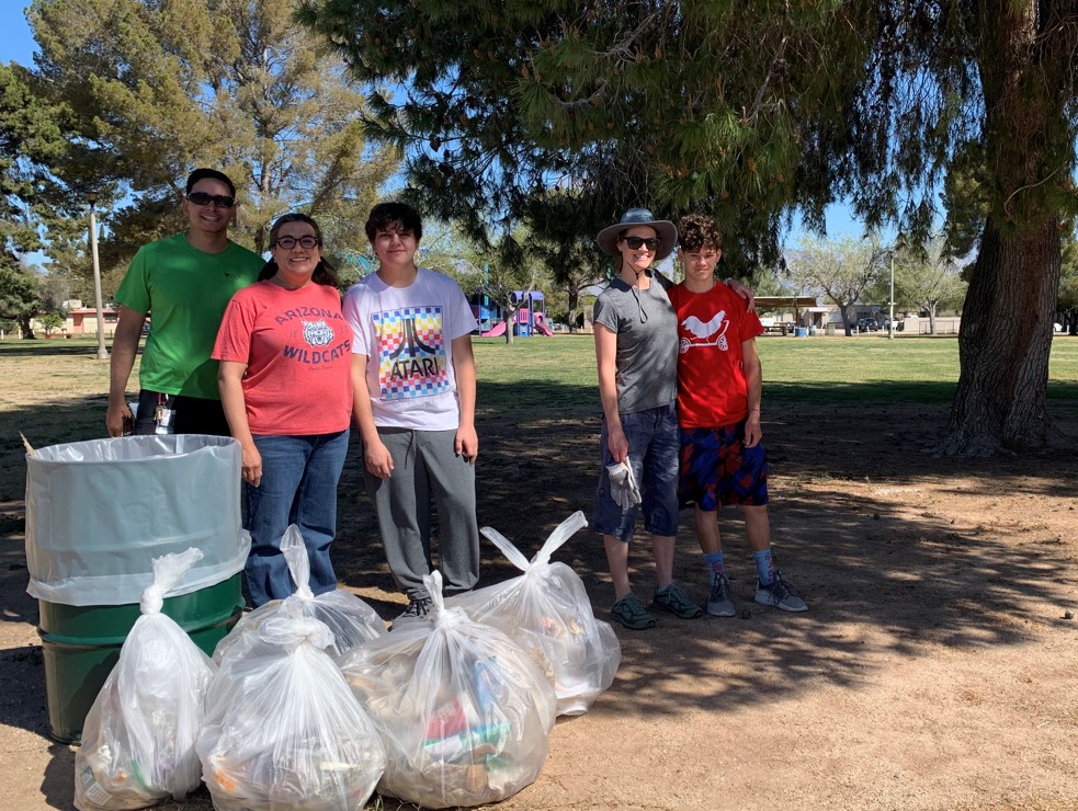 cityoftucson's tweet photo. Thank you to the many volunteers who came out to do cleanups at Escalante, Udall, and Kennedy parks this past weekend. Many bags of trash were picked-up! #TeamUpToCleanUpTucson @TCBTrees4Tucson
Check out the next events to volunteer at https://t.co/jBmalXlmze https://t.co/fR2gkSpzIY