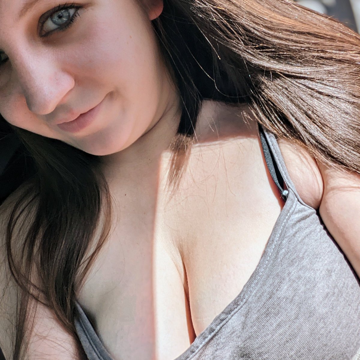 SunkissedBabe's tweet photo. #onlyfans #Onlyfansbaddies https://t.co/XRVIRkyK09