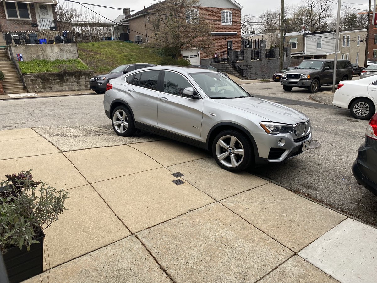 maggiemick22's tweet photo. @PhilaParking please help. Everyday this car parks here and blocks the accessibility of the ramped sidewalk. Corner of Dobson and Fisk in East Falls. Thank you https://t.co/IK2FmuJ65q