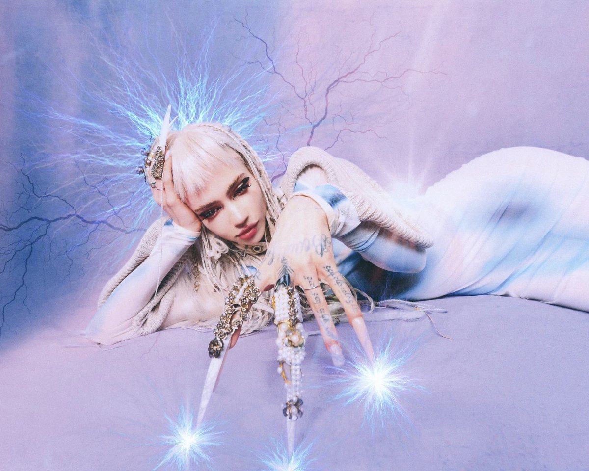 amberasalyy's tweet image. grimes by me 📸