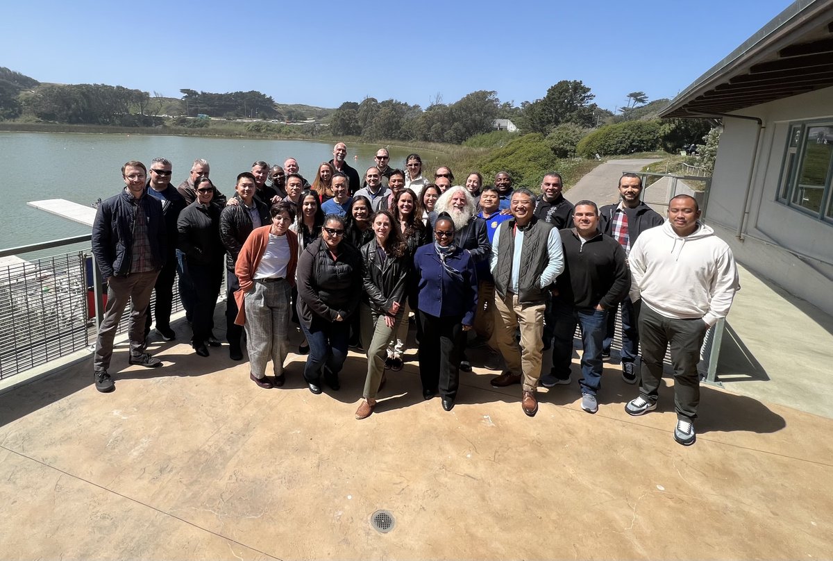 bluecourage's tweet photo. Session two for Cohort 4 for San Francisco PD’s Leadership Development Institute - Destressifying with Davidji and Michael! #bluecourage #davidji #sfpdldi #LEleadershipdevelopment https://t.co/S8TmBargtt