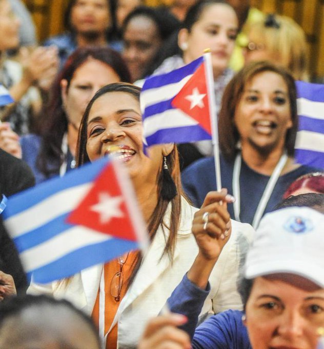 Pedro_ART20's tweet photo. Las Marianas de hoy se hacen presentes, con el ejemplo de Vilma, cómo un puño de acero para defender la libertad conquistada #SegurosEnCuba #VamosConTodo #VivaCubaLibre https://t.co/0ng9HSitFC