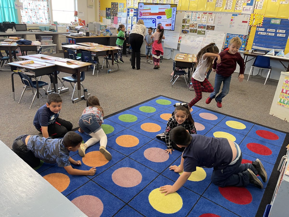 ElNidoESD's tweet photo. The first grade interpretation of how our animals move! @TwigScience Bridging science, creative movement and writing together! ๐๐ฌโ๏ธ #EveryLearnerCounts @LoriGonzalezEDU https://t.co/uhfAfQwgYU