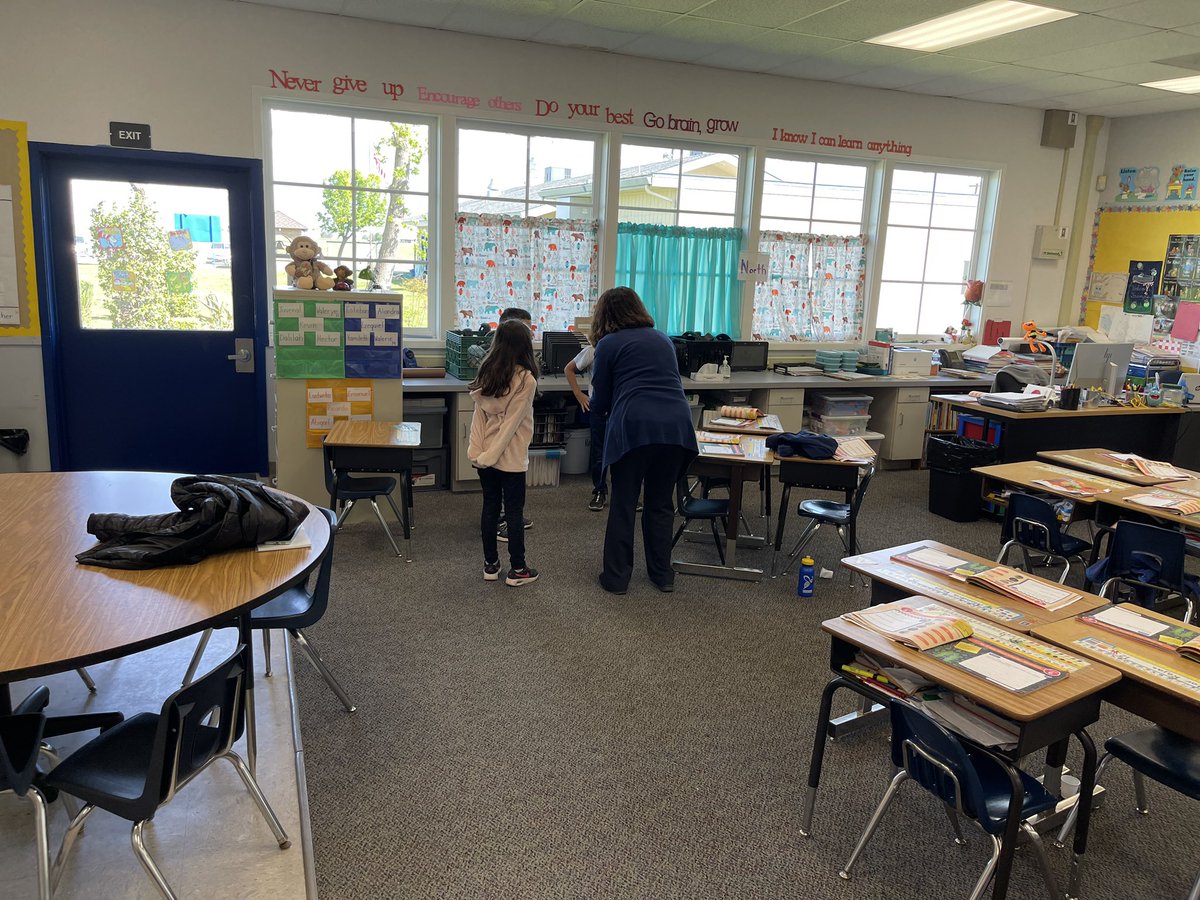 ElNidoESD's tweet photo. The first grade interpretation of how our animals move! @TwigScience Bridging science, creative movement and writing together! ๐๐ฌโ๏ธ #EveryLearnerCounts @LoriGonzalezEDU https://t.co/uhfAfQwgYU
