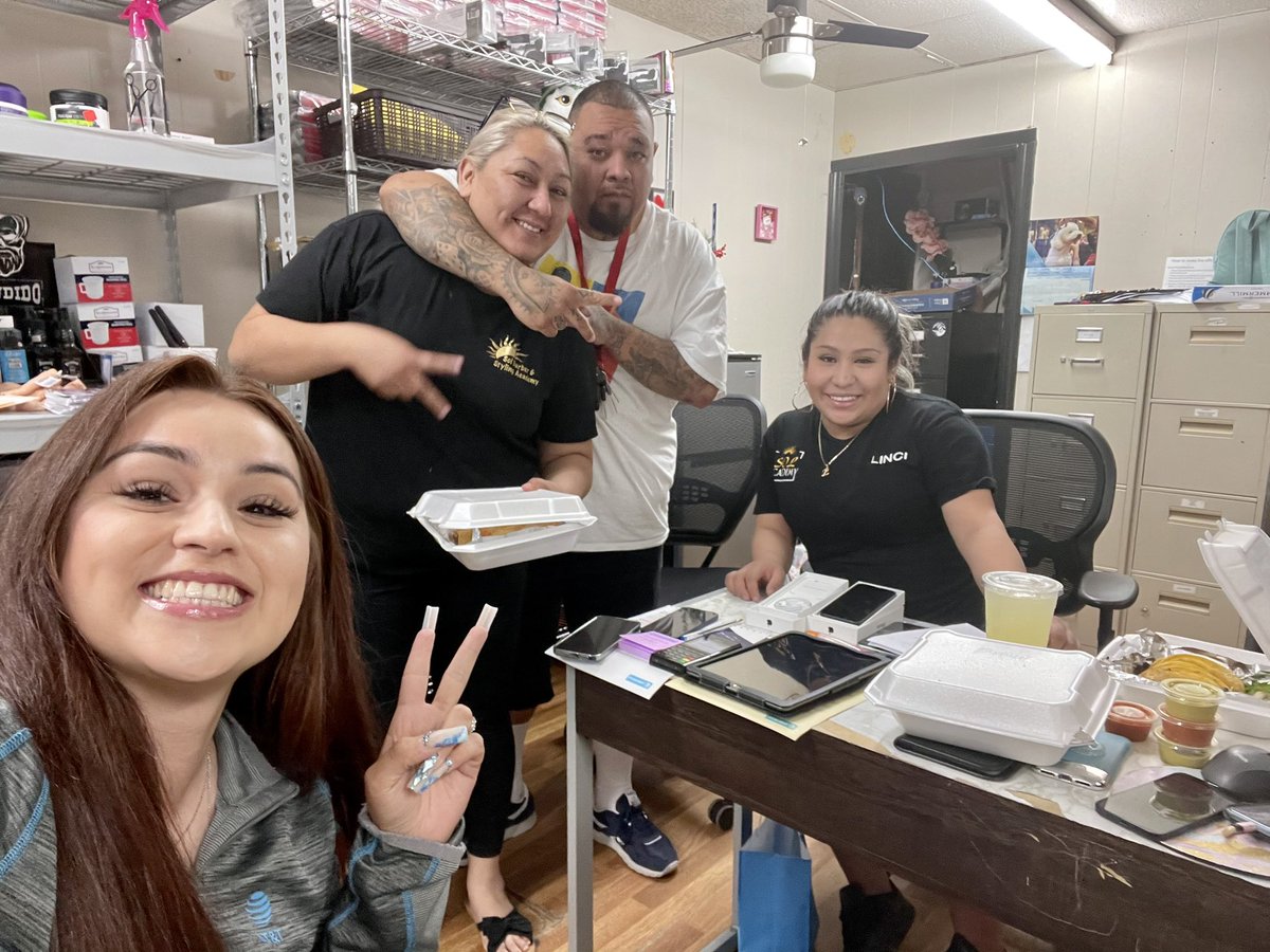 LEX_NTX's tweet photo. Taking care of my business ‼️ Another happy customer! 6 CRUs for CRUsaders🔥 all about building that relationship &amp; trust. Si se puede 👏 #CRUsaders @QWalker1984 @Amanda_K_Romero @dreagonz14 https://t.co/u9GbWnuST8