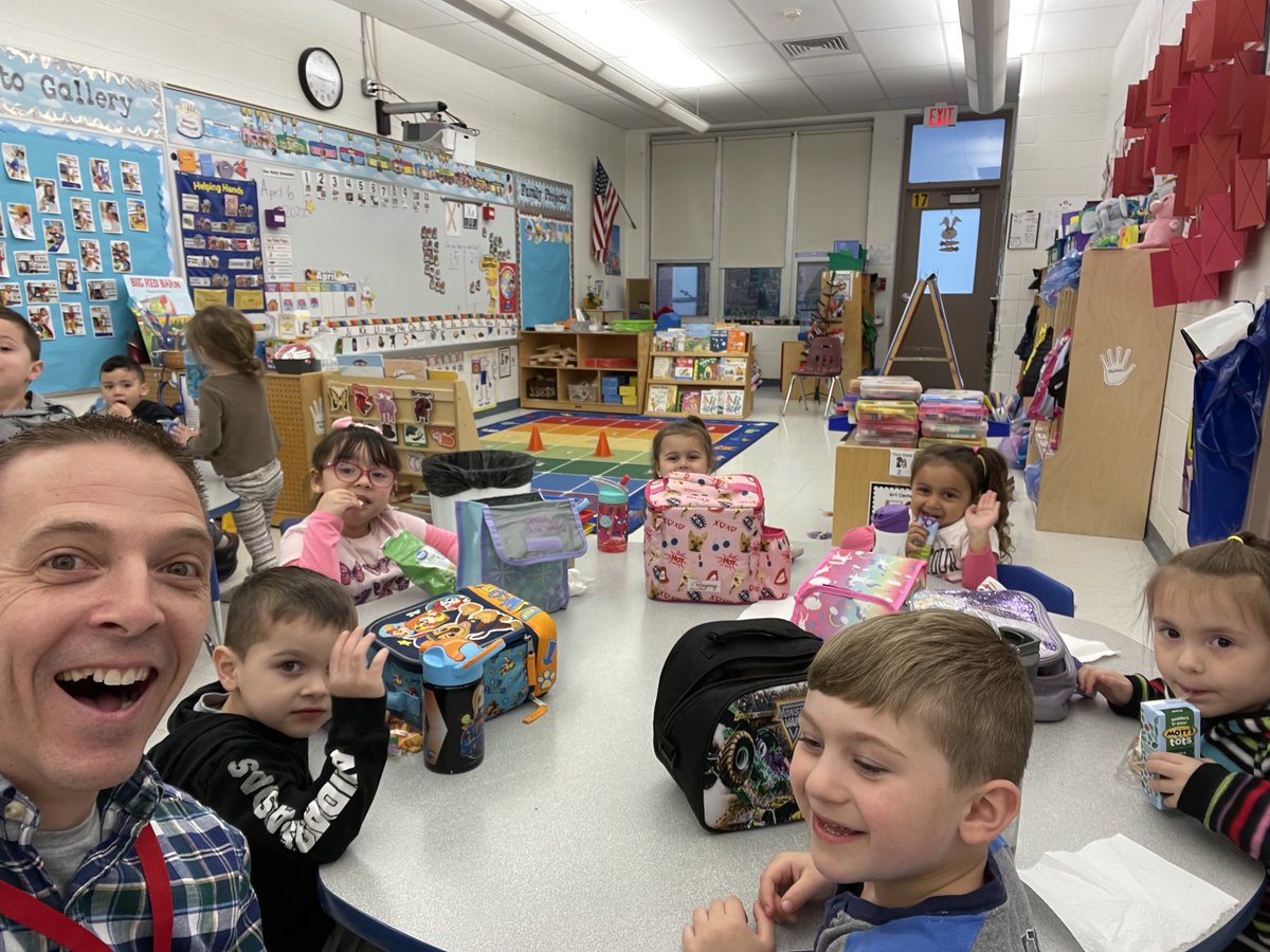 SPSprincipal3's tweet photo. Awesome day with my “little” friends in Little Cardinals. They had a guest teacher today. Mat Man even showed up. #GreatTimeToBeACardinal https://t.co/71DQBsMGND