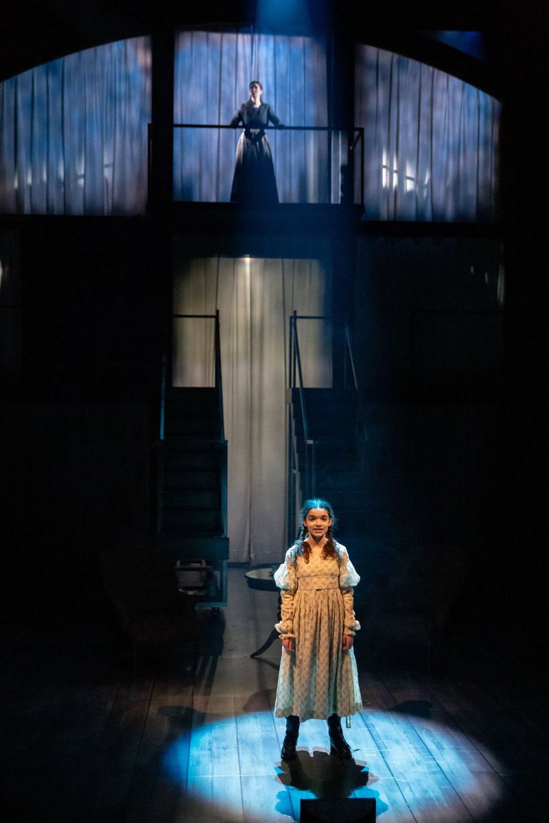 Jane Eyre lives in a haunted world: a compelling new adaptation by Erin Shields premieres at the <a href="/citadeltheatre/">The Citadel | Edmonton Theatre</a>. A 12thnight REVIEW: bit.ly/3DL4vqA #yegtheatre #yegarts #yeg