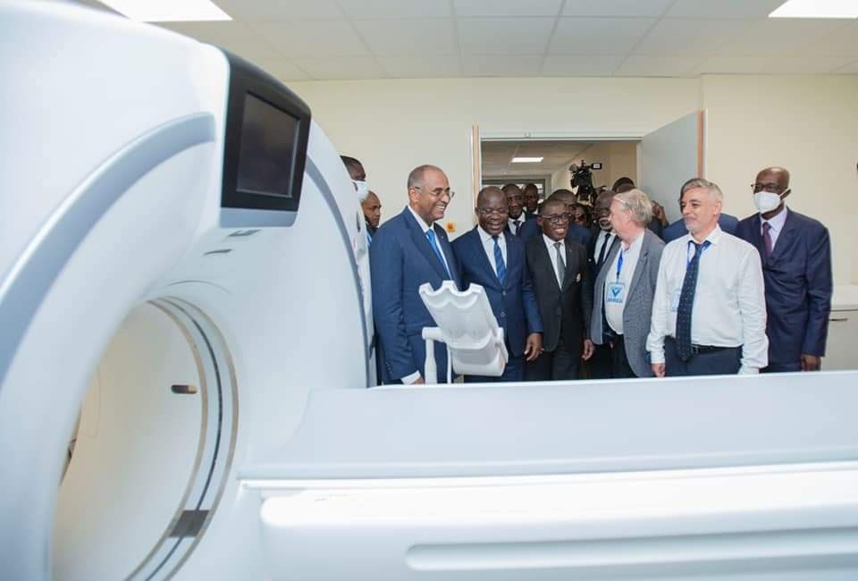 RassemblementT's tweet photo. Le Premier Ministre @ACHIPatrick4 a inauguré, ce mercredi 06 avril 2022, l'Hôpital Général de #Méagui et le Centre Hospitalier Régional de #SanPedro disposant respectivement d'une capacité d'accueil de 100 et 110 lits. #CIV225 https://t.co/eQDWAJRopo