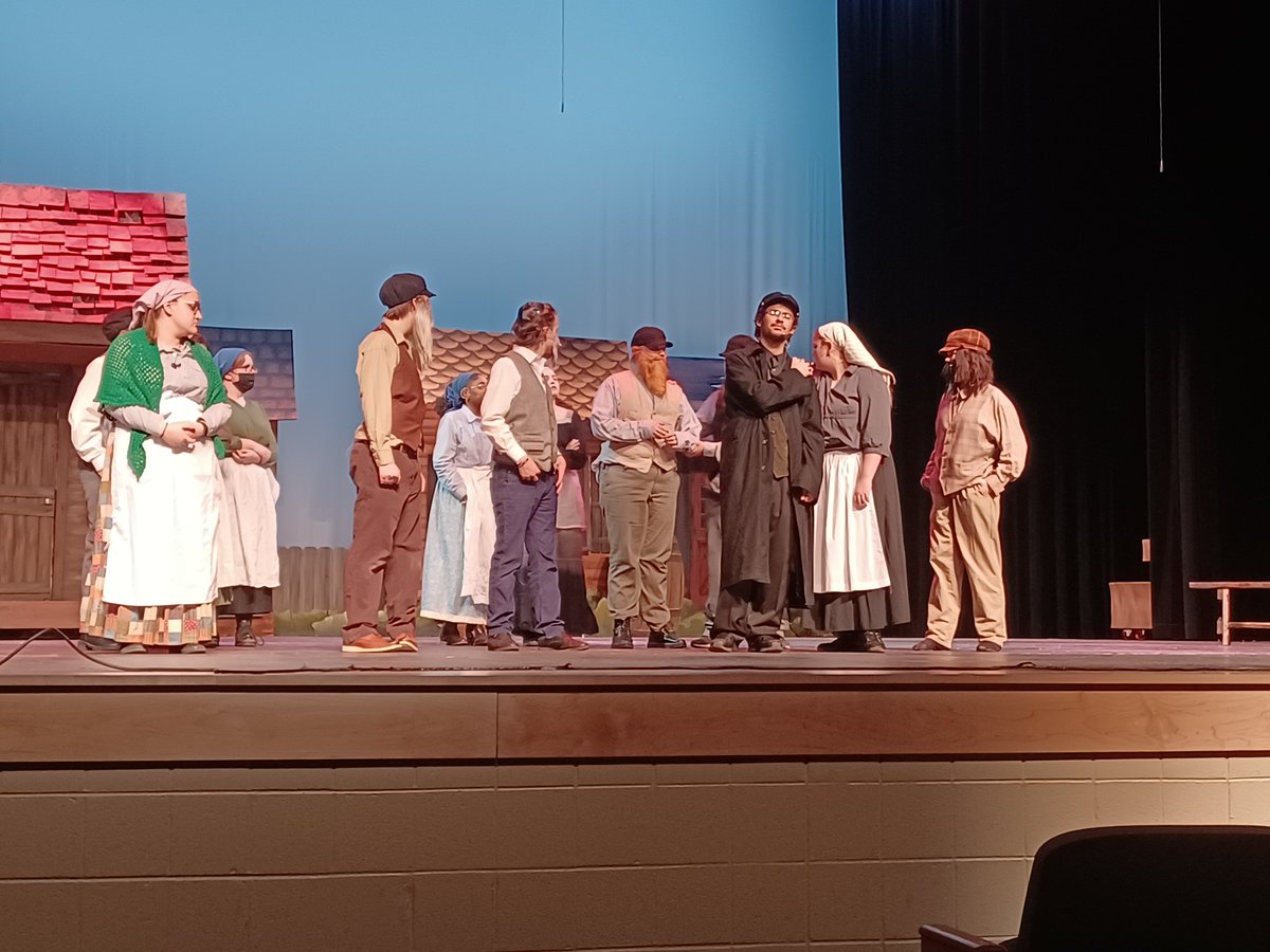 Fiddler on the Roof opens tomorrow night! Get your tickets here: onthestage.tickets/show/groveport…
#igtbac #livetheatre