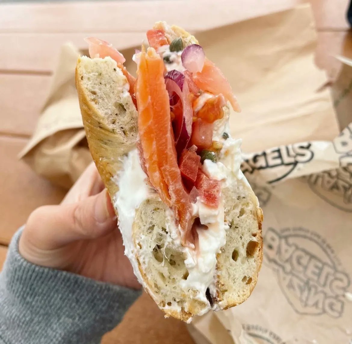 BlazingBagels's tweet photo. When the phone is hungry, but you’re hungrier. 😂🙌

#GoEatABagel 🥯 
• • •
📸 @prettyhealthie (Instagram) https://t.co/sBU73I6J2h