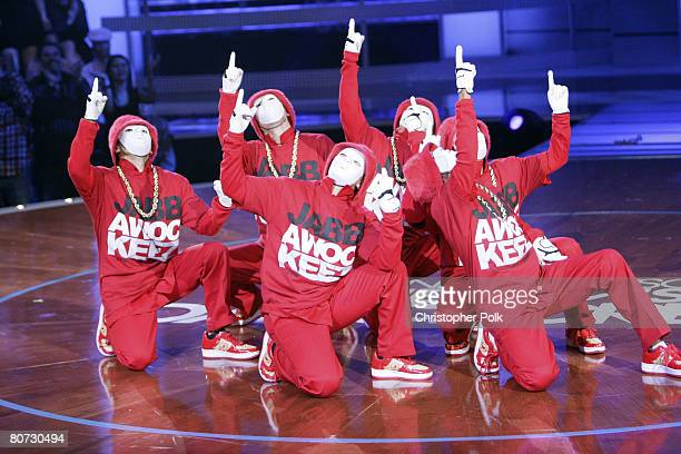 Thanks <a href="/Jabbawockeez/">JABBAWOCKEEZ</a> for doing a great job for our client to open their meeting.
#lasvegasspeakersbureau #baskowtalent #jakibaskow #jabbawockeez