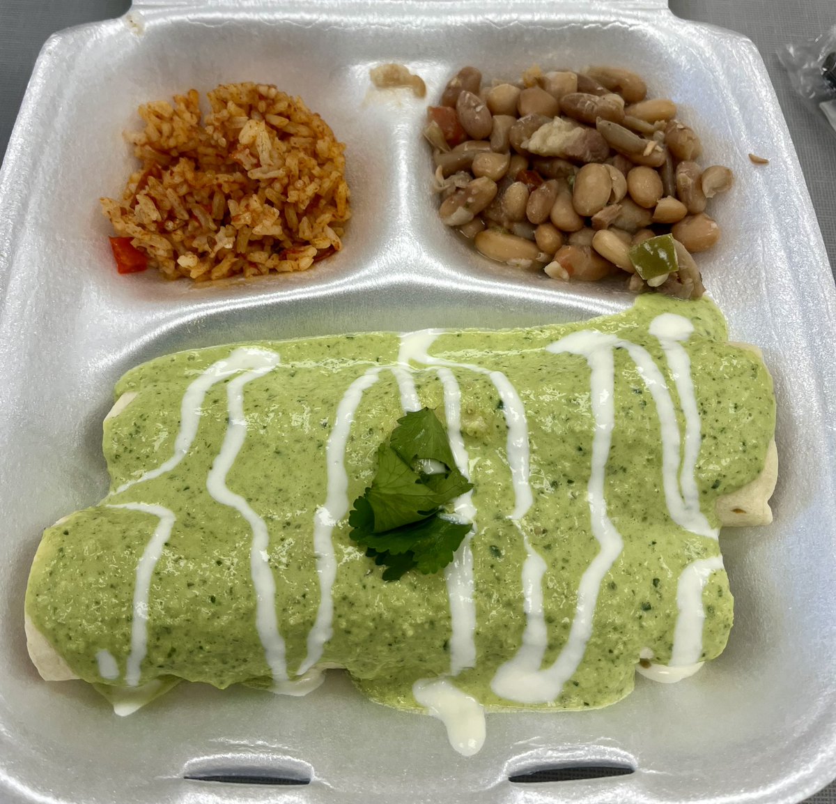 MissAWorldHist's tweet photo. Best part of my day right here!! Thank you for another amazing lunch @jmhscafe51 - by far my favorite!! @chefsaltine #CulinaryRocks #RamFam π #StudentChefs https://t.co/2GuPkRs90L