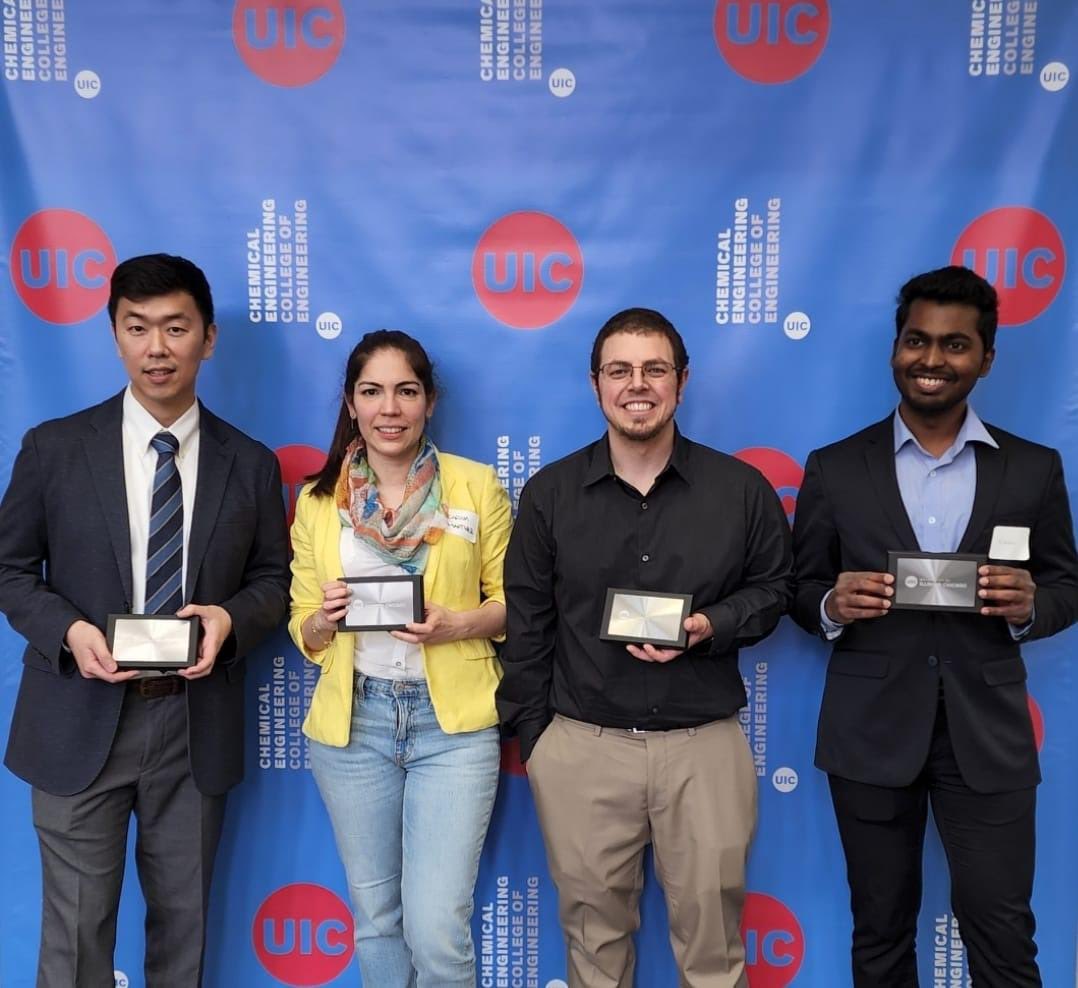Dr_LHassan's tweet photo. Congratulations to Carina @CarinaDVMN for winning “Most active publisher”and to Vihar @VRTrada and Cheryl @Cheryl_Slykas for winning the “ Best research image” at the 4th Annual Research &amp; Career Symposium! @UIC_ChE  @UICEngineering @UICAlChE @thisisUIC @Odeslab 🥳🎉🥇 https://t.co/0q4YwYZNHf