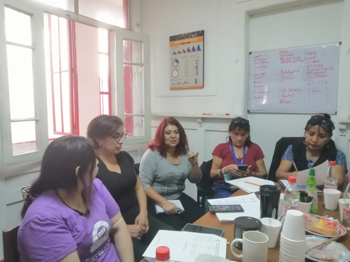 fenatsmetro's tweet photo. HOY // se reune nuestro #comitedeGenero de #FENATS. Cuidados infantiles, problemas con sala cuna y mayor presupuesto para los clubes escolares, como tambien la integracion de mesas de trabajo al respecto! Saludamos la iniciativa de nuestras compañeras
@ministeriosalud https://t.co/ml7yQRnrG7