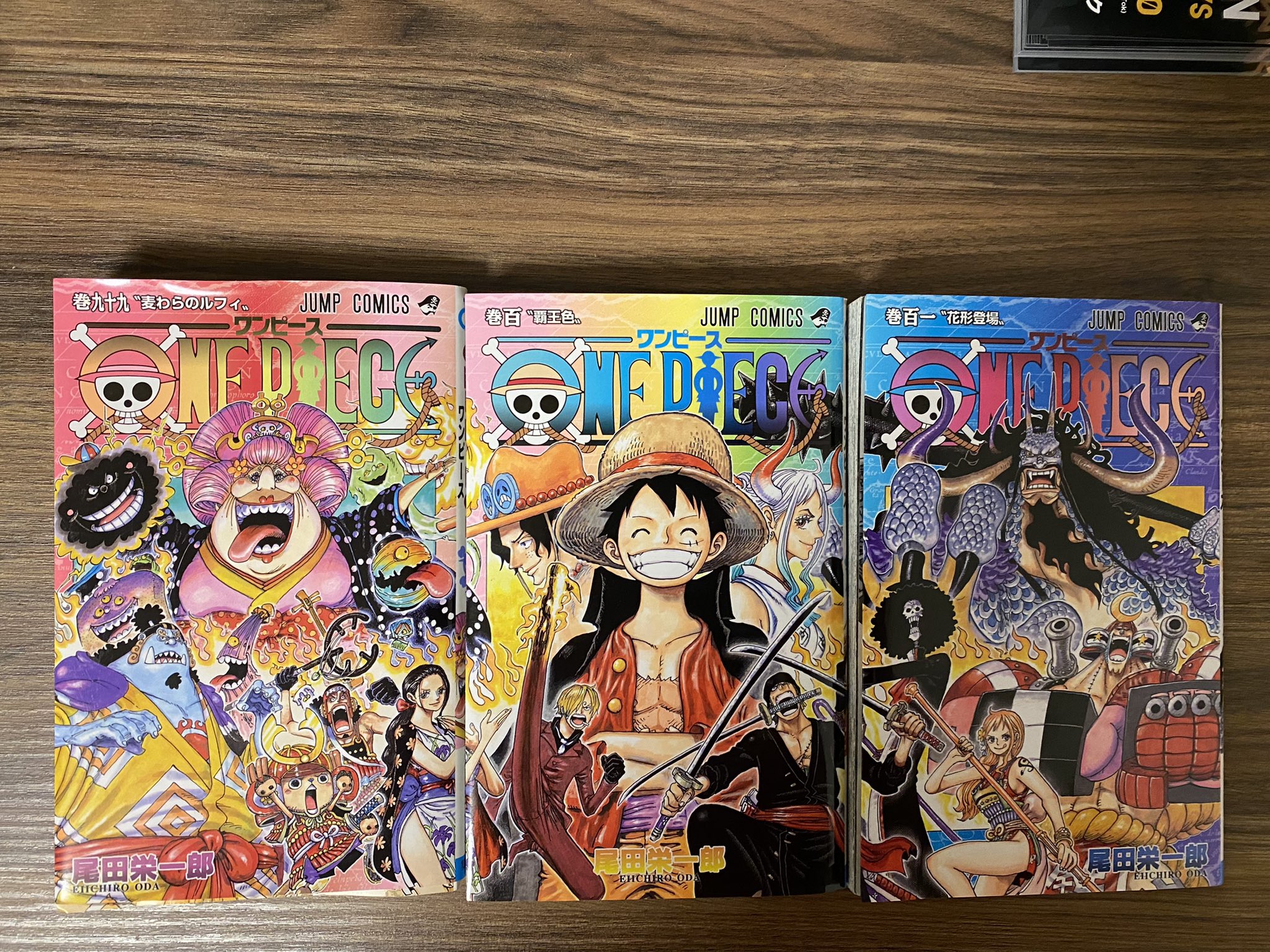O Xrhsths Mack Jack Official Sto Twitter この3巻の表紙が繋がるのとか 文庫本ならではの 激アツ展開してくれる 尾田栄一郎 氏最高やしなー By ネタバレ辞めて ワンピース好きな人と繋がりたい T Co Glyh5evhxw Twitter