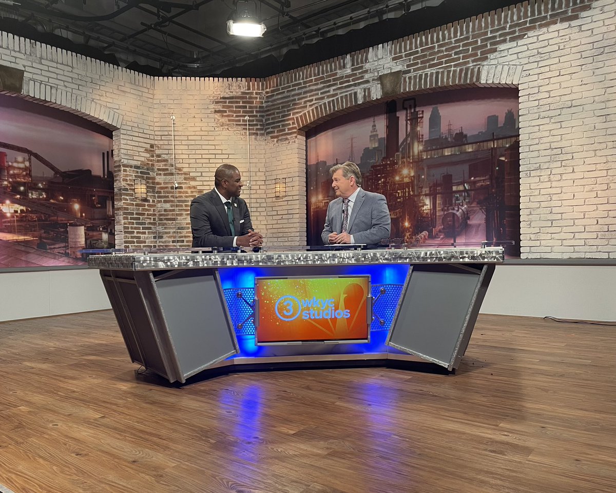 You’re gonna want to turn on <a href="/wkyc/">WKYC 3News</a> NOW!

<a href="/Coach_D_Rob/">Daniyal Robinson</a> goes live with <a href="/3JimDonovan/">Jim Donovan</a> in minutes 👀 

<a href="/CSU_Athletics/">Cleveland State Athletics</a> | #GoVikes