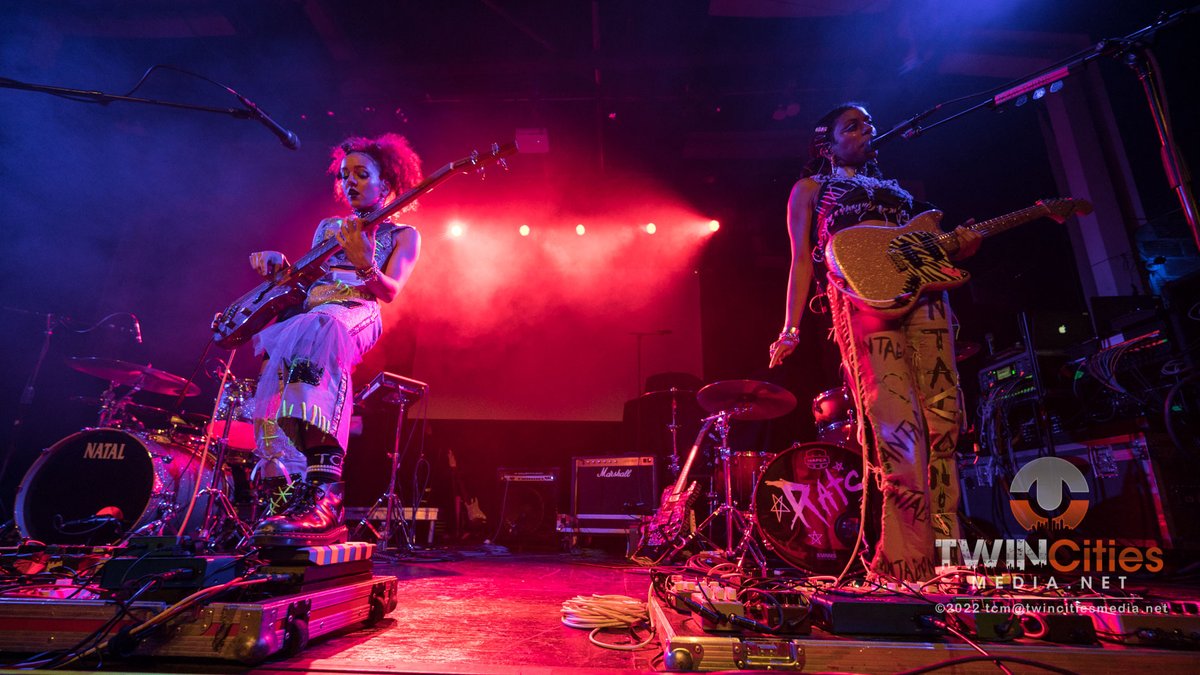 TCMdotnet's tweet image. I almost got blown out of the photo pit by @NovaTwinsMusic at the @VarsityTheater last night. GO......SEE.......THEM!!
bit.ly/3JtUqQp